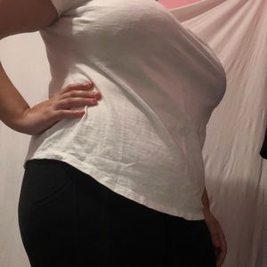 Plain white Hane’s tee